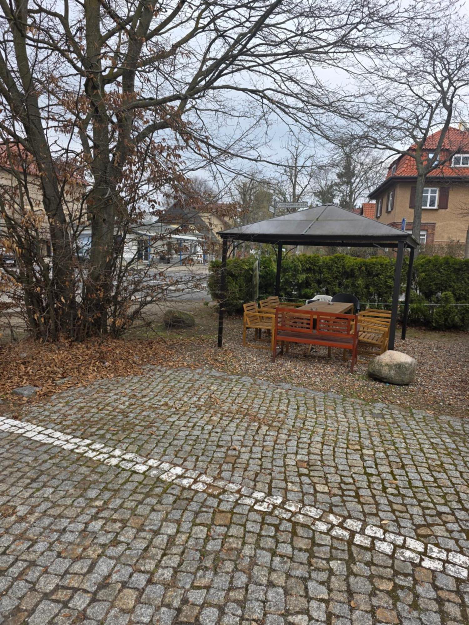 Pension Am Filmpark Potsdam Exterior foto